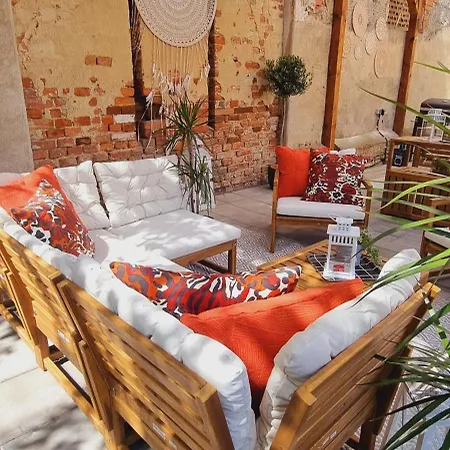 Glamping Tajemniczy Ogrod Wawrzyszow